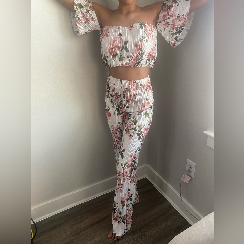 Brand new floral two piece